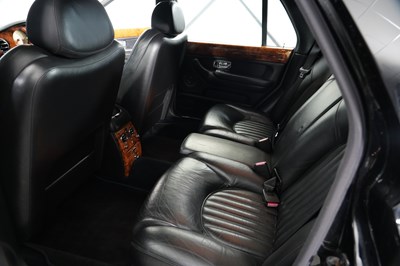 Lot 2001 Bentley Arnage Red Label