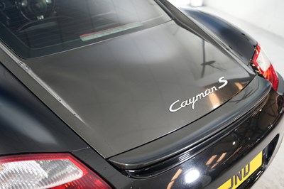 Lot 2006 Porsche Cayman 2.7