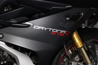 Lot 2016 Triumph Daytona 675R