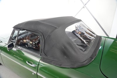 Lot 1972 MG B Roadster