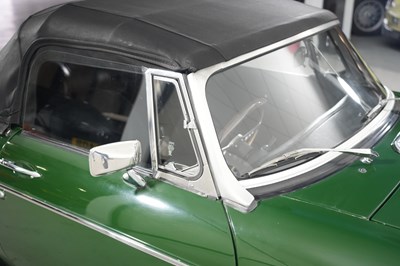 Lot 1972 MG B Roadster