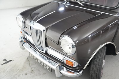 Lot 1968 Riley Elf MK III
