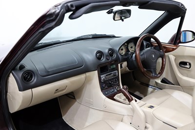 Lot 2000 Mazda MX-5 Icon