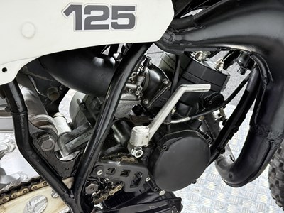 Lot 1982 Yamaha YZ125J