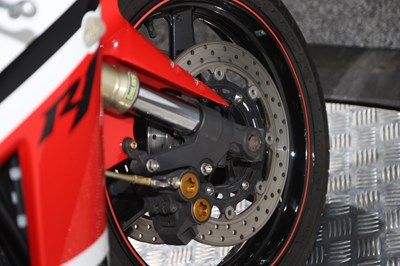Lot 2004 Yamaha YZF-R1