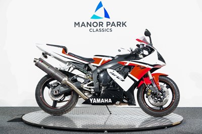 Lot 2004 Yamaha YZF-R1