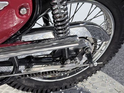 Lot 1966 BSA Hornet