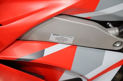 Lot 2019 Ducati Panigale V4S