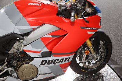 Lot 2019 Ducati Panigale V4S
