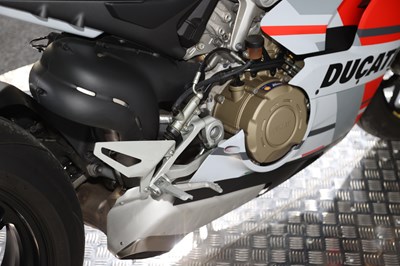 Lot 2019 Ducati Panigale V4S