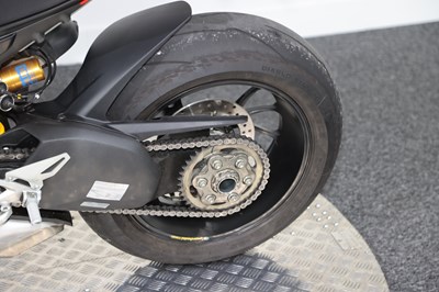 Lot 2019 Ducati Panigale V4S