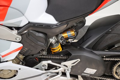 Lot 2019 Ducati Panigale V4S