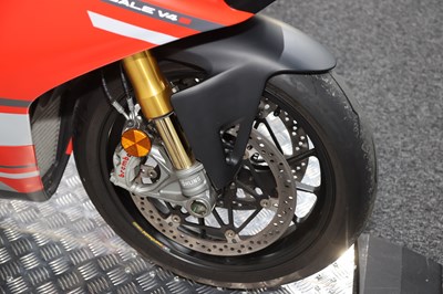 Lot 2019 Ducati Panigale V4S