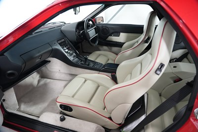 Lot 1990 Porsche 928 GT