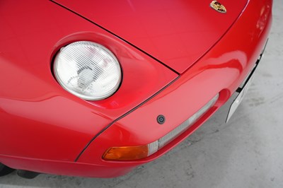 Lot 1990 Porsche 928 GT