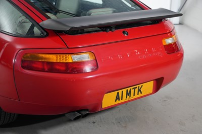 Lot 1990 Porsche 928 GT