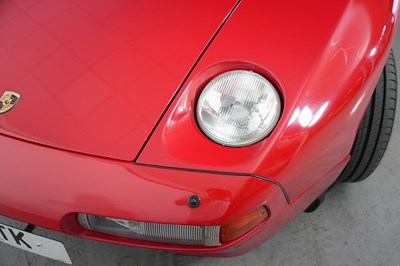 Lot 1990 Porsche 928 GT