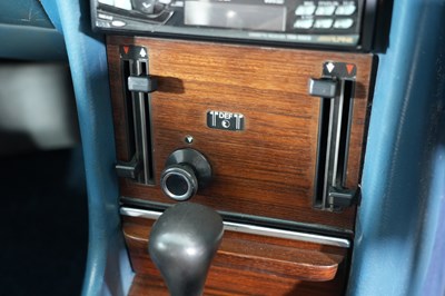 Lot 1977 Mercedes-Benz 350 SL