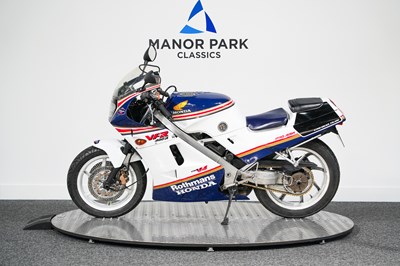 Lot 1987 Honda VFR400R