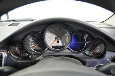 Lot 2009 Porsche Panamera S