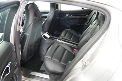 Lot 2009 Porsche Panamera S