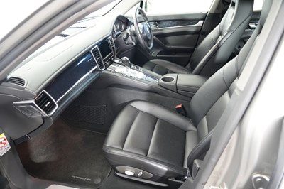 Lot 2009 Porsche Panamera S