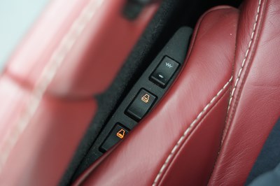 Lot 2007 Aston Martin V8 Vantage Roadster
