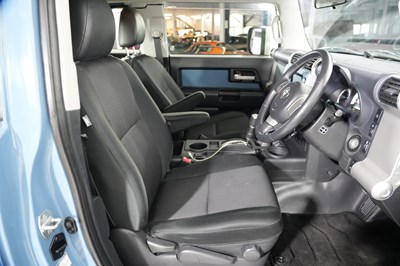 Lot 2014 Toyota FJ Cruiser