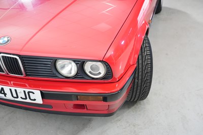 Lot 316 - 1993 BMW 318i (E30) Lux Convertible