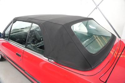 Lot 316 - 1993 BMW 318i (E30) Lux Convertible