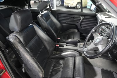 Lot 316 - 1993 BMW 318i (E30) Lux Convertible