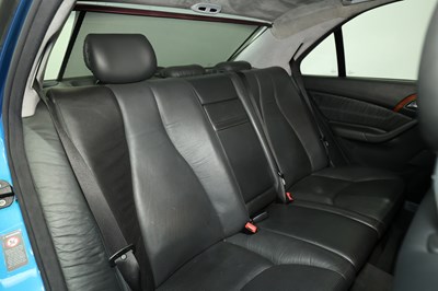 Lot 2000 Mercedes-Benz S55 AMG
