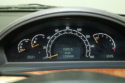 Lot 2000 Mercedes-Benz S55 AMG