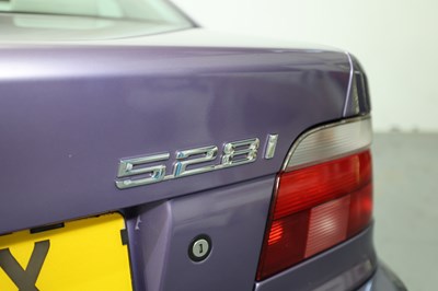 Lot 143 - 1999 BMW 528I Auto