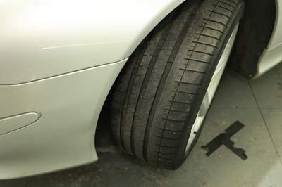 Lot 108 - 2003 Mercedes-Benz SL500