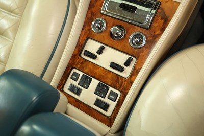 Lot 1989 Bentley Turbo R