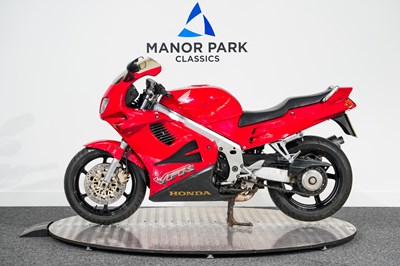 Lot 71 - 1995 Honda VFR750