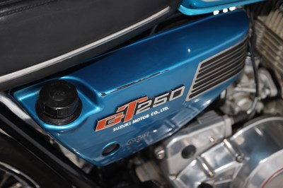 Lot 30 - 1975 Suzuki GT250