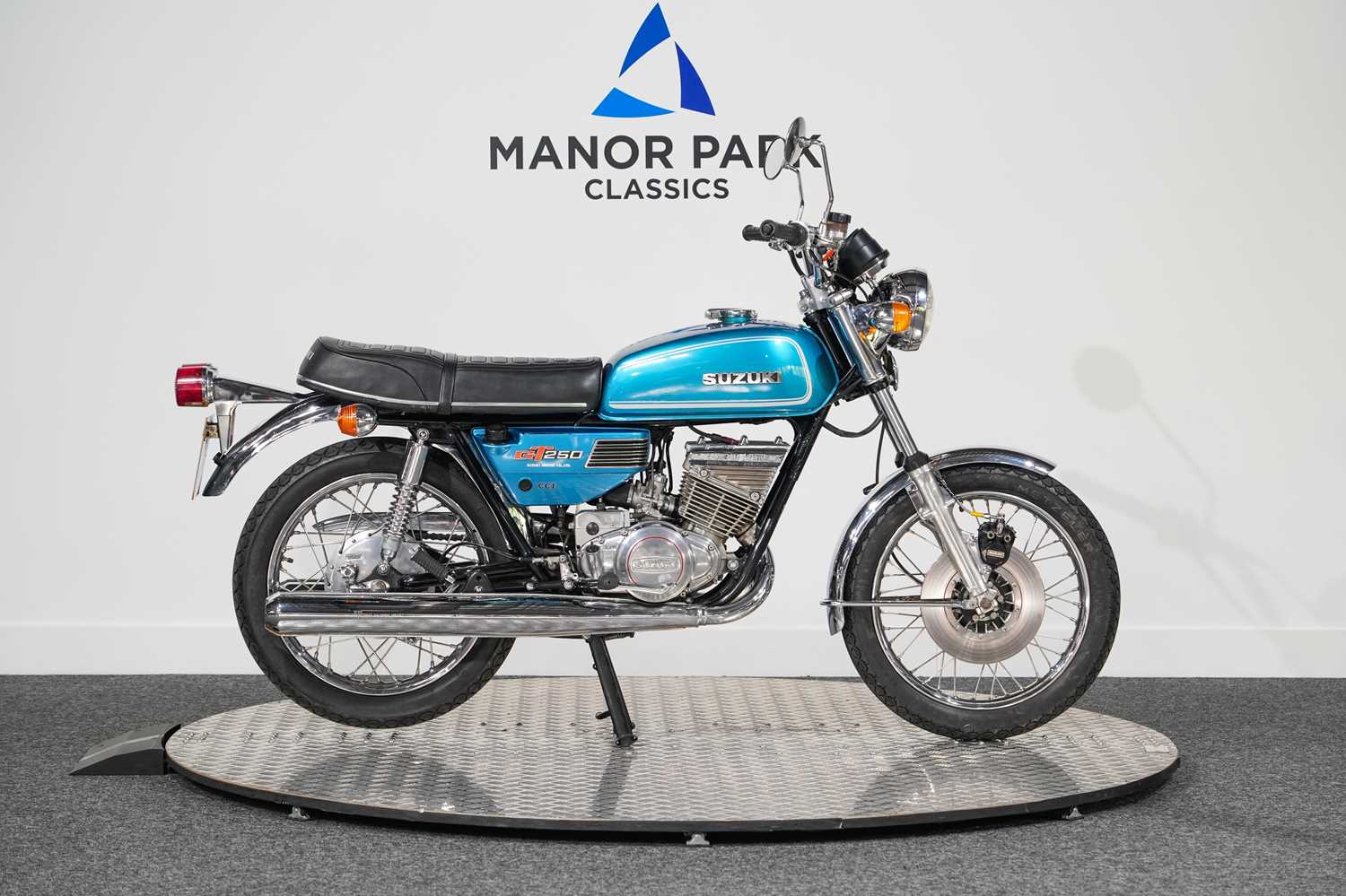 Lot 30 - 1975 Suzuki GT250