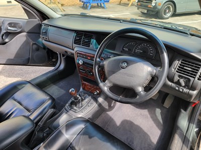 Lot 4 - 2001 Vauxhall Vectra 2.2i 16v CDX