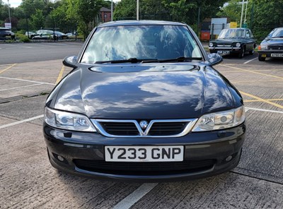 Lot 4 - 2001 Vauxhall Vectra 2.2i 16v CDX