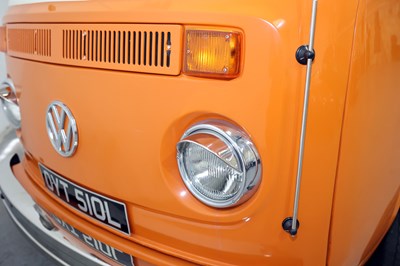 Lot 1972 Volkswagen T2 Westfalia