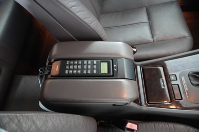 Lot 295 - 1998 BMW 735i (E38)