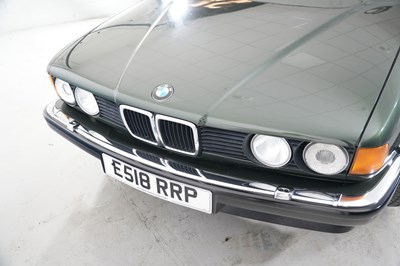 Lot 1987 BMW 735i (E32) SE