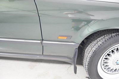 Lot 1987 BMW 735i (E32) SE