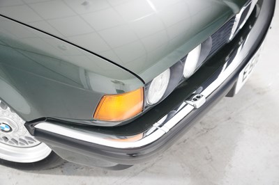 Lot 1987 BMW 735i (E32) SE