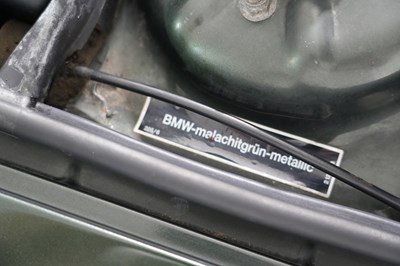 Lot 1987 BMW 735i (E32) SE