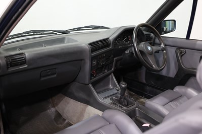 Lot 158 - 1990 BMW 320i Convertible