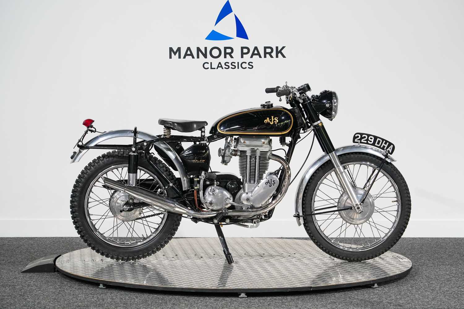Lot 44 - 1957 AJS 16MC