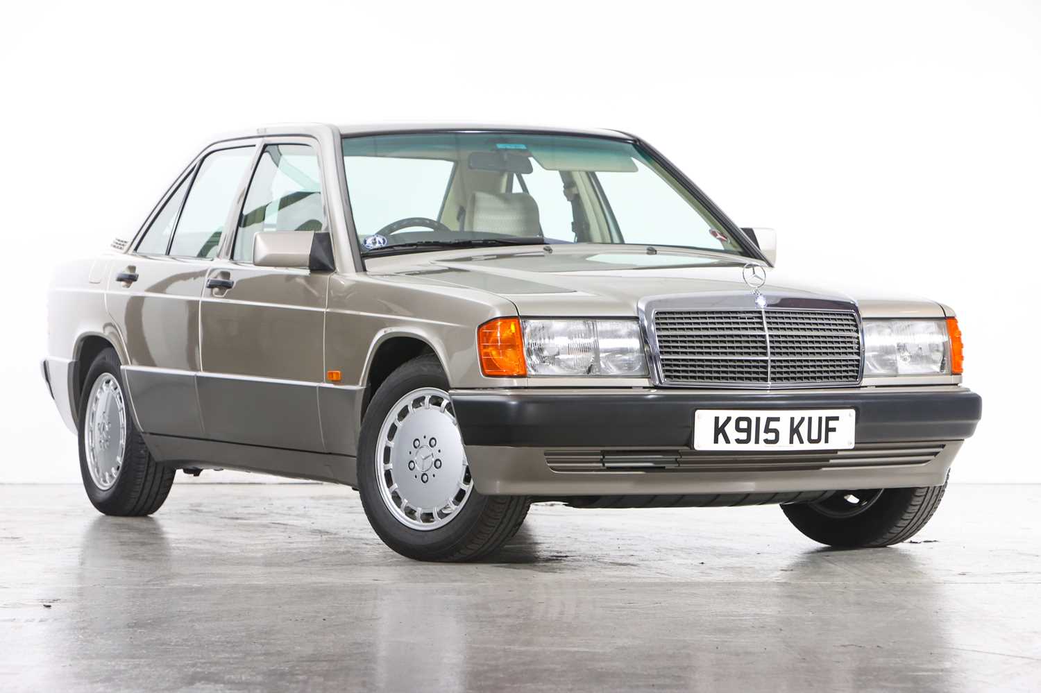 Lot 210 - 1992 Mercedes-Benz 190 E 2.0